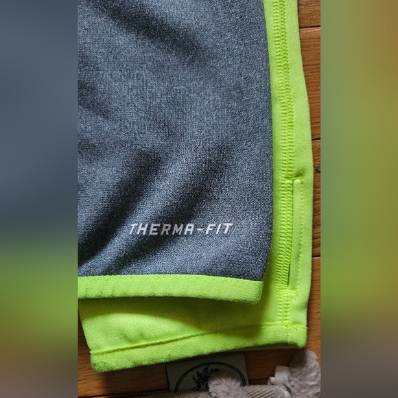 Nike Women's Hoodie - Picture 3 of 4